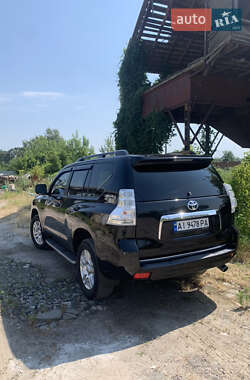 Toyota Land Cruiser Prado  2011