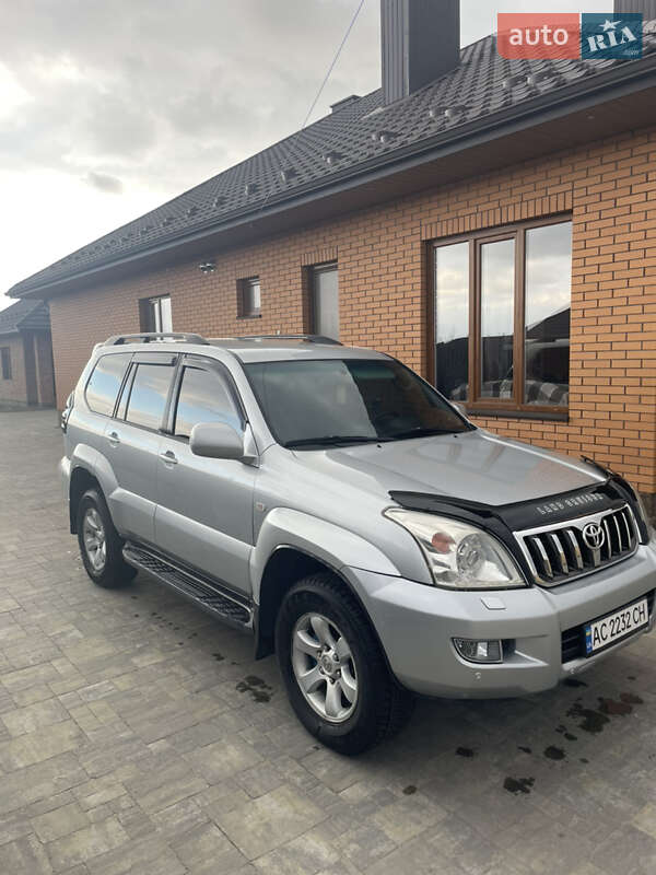 Toyota Land Cruiser Prado 2005 року в Луцьку