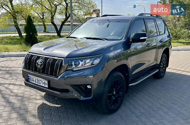 Toyota Land Cruiser Prado 2022