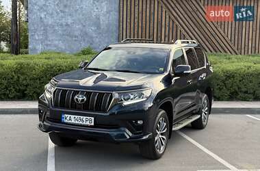 Toyota Land Cruiser Prado  2022