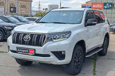 Toyota Land Cruiser Prado 2021