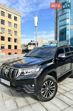 Toyota Land Cruiser Prado  2023