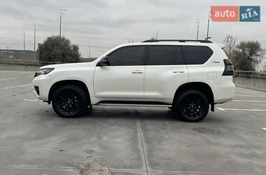 Toyota Land Cruiser Prado  2022