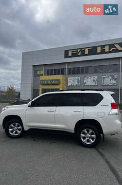Toyota Land Cruiser Prado  2012