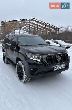 Toyota Land Cruiser Prado  2022