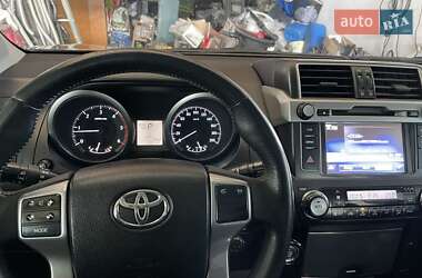 Toyota Land Cruiser Prado  2013
