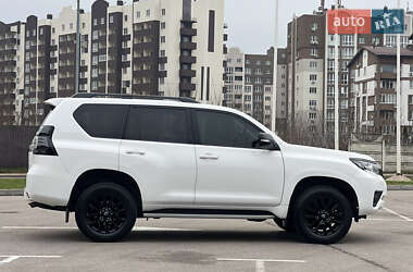 Toyota Land Cruiser Prado  2021