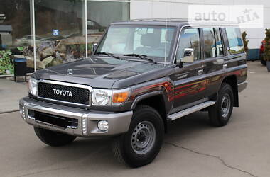 Toyota Land Cruiser 4.0i MT GRJ76 2019