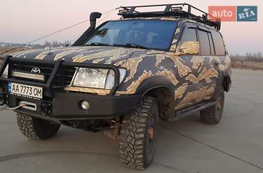 Toyota Land Cruiser  2001