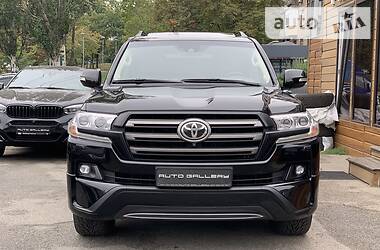 Toyota Land Cruiser Premium  2016