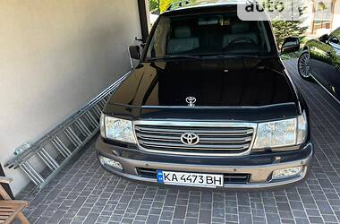 Toyota Land Cruiser  2004