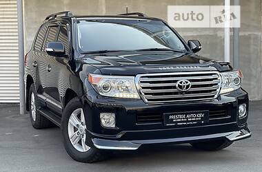 Toyota Land Cruiser  2014