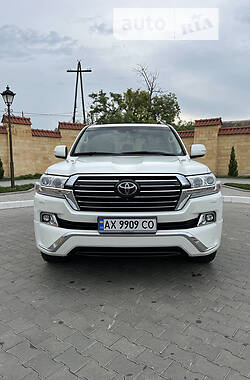 Toyota Land Cruiser  2016