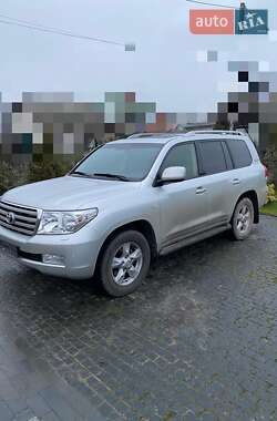 Toyota Land Cruiser  2011