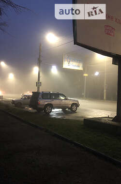 Toyota Land Cruiser  2004