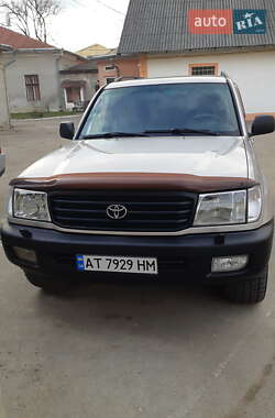 Toyota Land Cruiser  2001