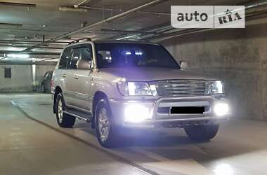 Toyota Land Cruiser  2002