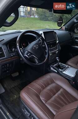 Toyota Land Cruiser Executive Lounge  2019