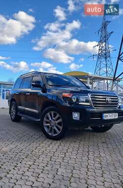Toyota Land Cruiser 2015