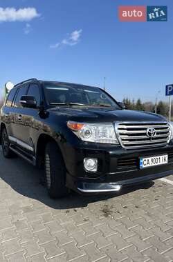 Toyota Land Cruiser  2014