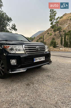 Toyota Land Cruiser  2013