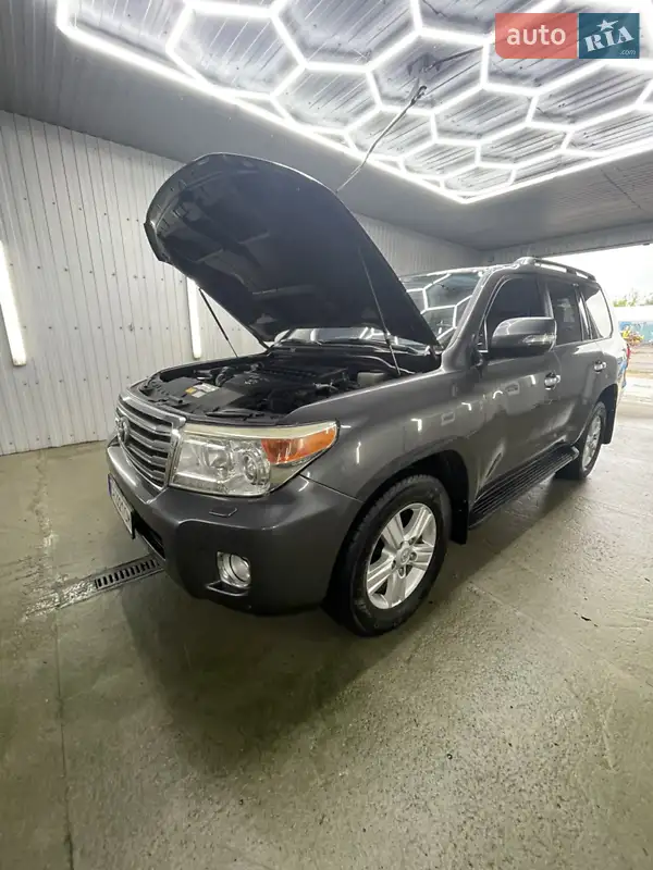 Toyota Land Cruiser 2012