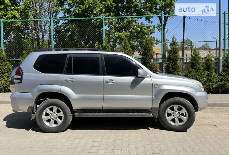 Toyota Land Cruiser 2004 года в Черновцах