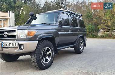 Toyota Land Cruiser 2010