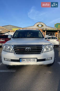 Toyota Land Cruiser  2010