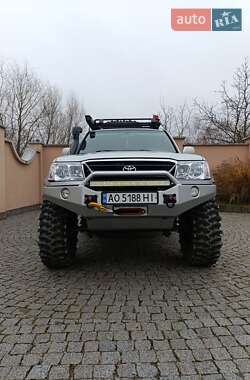 Toyota Land Cruiser  2001