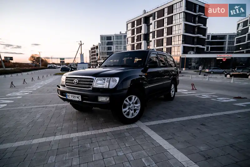 Toyota Land Cruiser