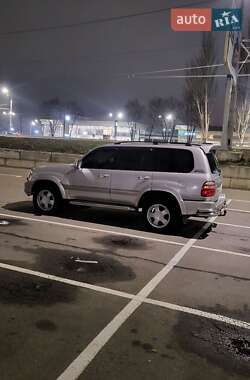 Toyota Land Cruiser 2002