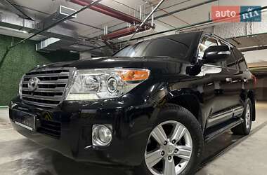 Toyota Land Cruiser  2012