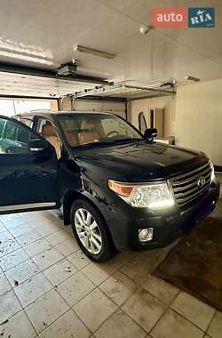 Toyota Land Cruiser  2012