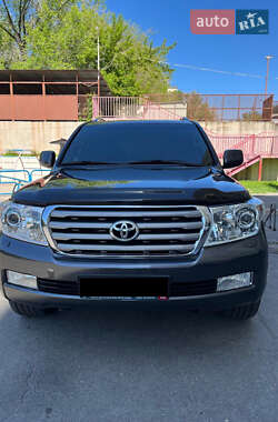 Toyota Land Cruiser 2011