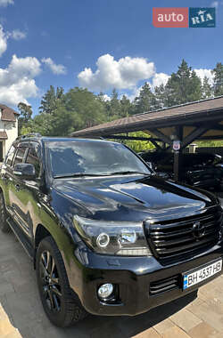 Toyota Land Cruiser  2013