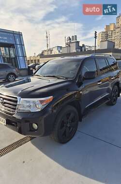 Toyota Land Cruiser  2011
