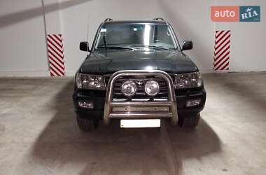 Toyota Land Cruiser  2005