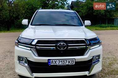 Toyota Land Cruiser  2012