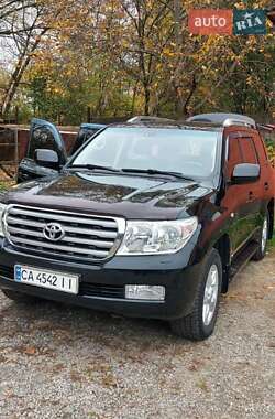 Toyota Land Cruiser  2011