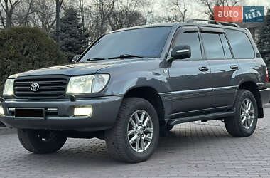 Toyota Land Cruiser 2004