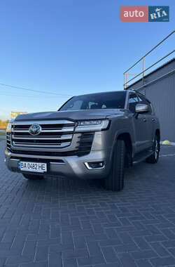Toyota Land Cruiser  2023