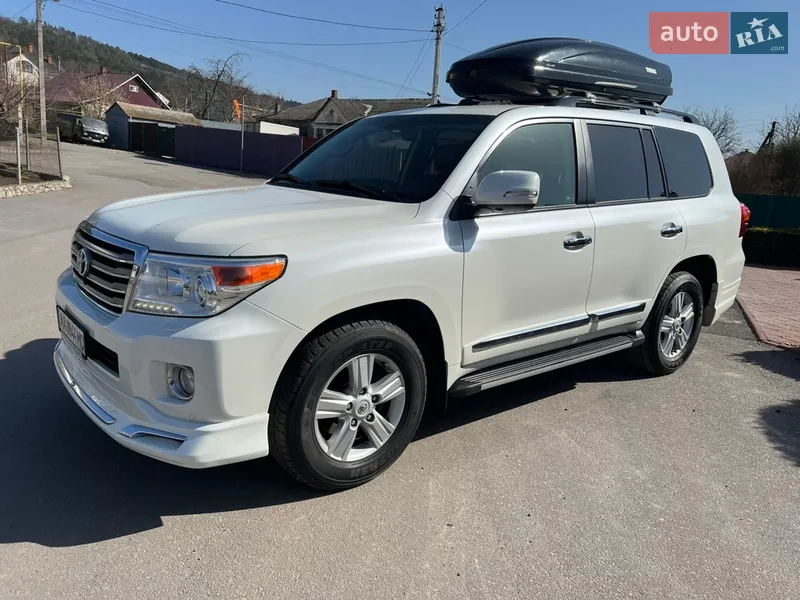 Toyota Land Cruiser