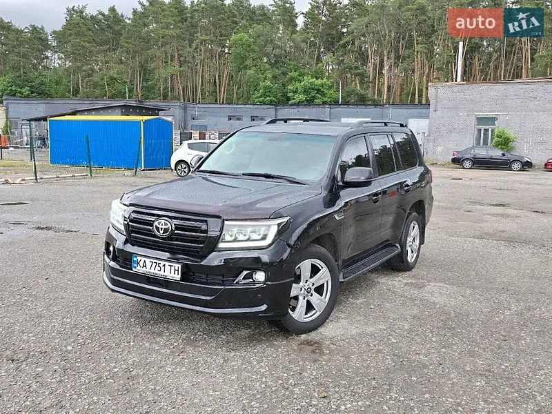 Toyota Land Cruiser