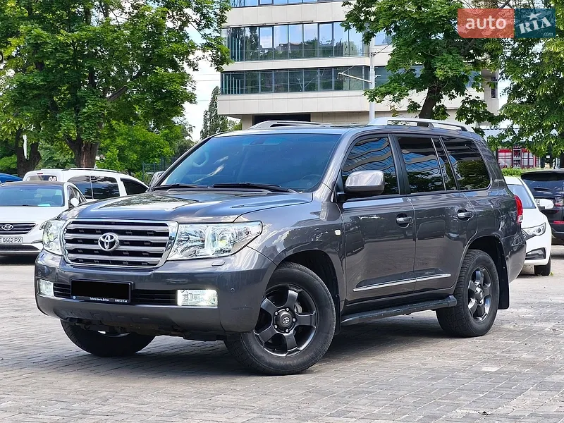 Toyota Land Cruiser