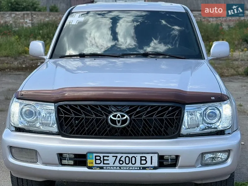 Toyota Land Cruiser