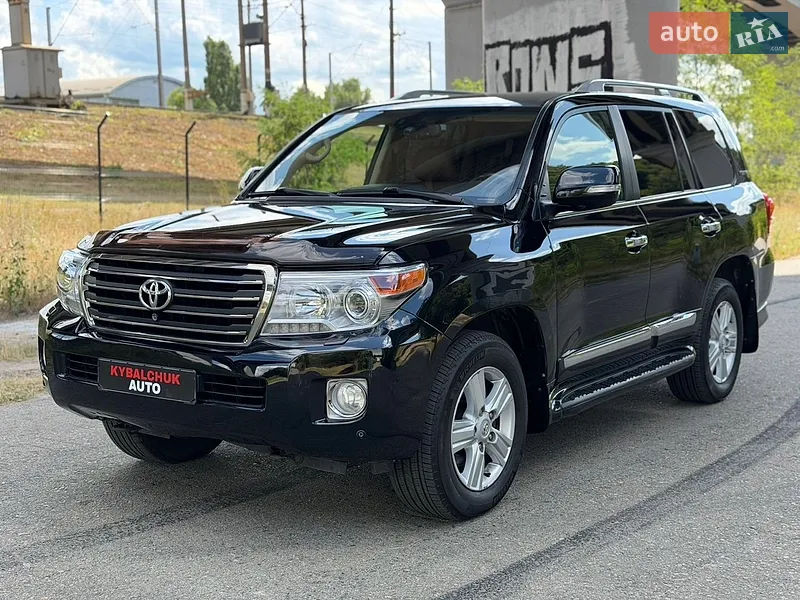 Toyota Land Cruiser