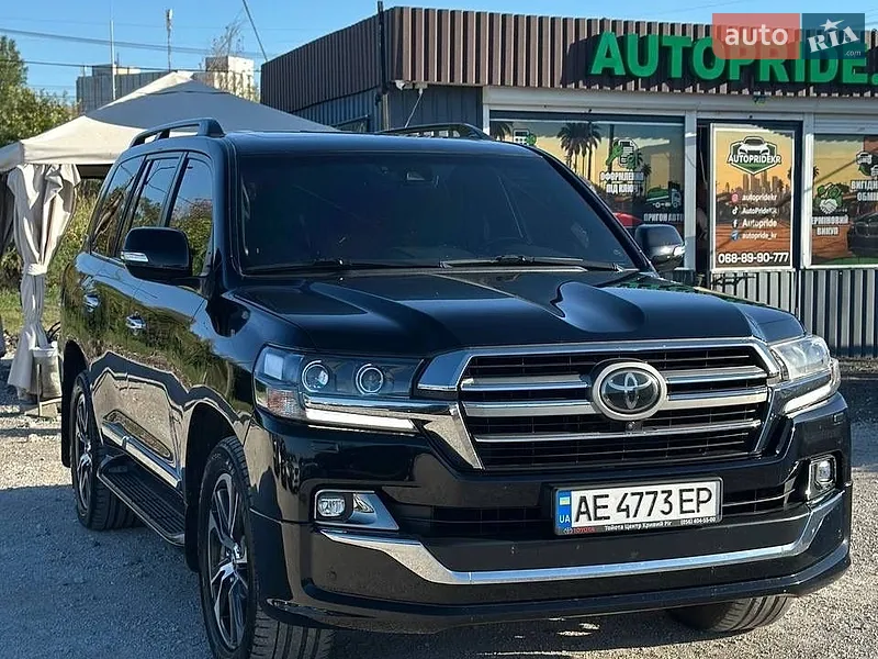 Toyota Land Cruiser