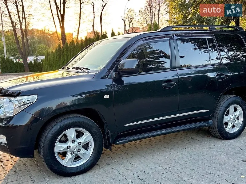 Toyota Land Cruiser 2008
