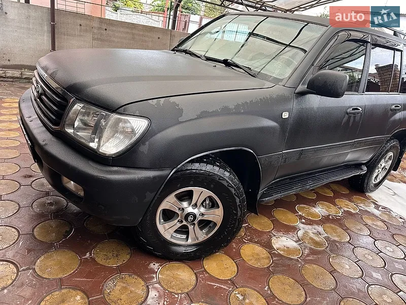 Toyota Land Cruiser 2000